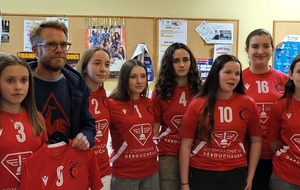 M18 F reçoit ASCA 1